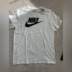Men’s Nike T-Shirt